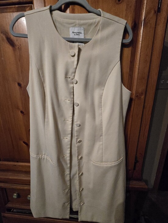 Abercrombie & Fitch Dresses & Skirts - Abercrombie & Fitch Cream Sleeveless Button-Front Dress